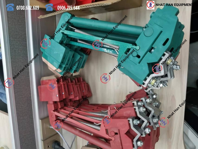 CHỔI TIẾP ĐIỆN 1P 100A