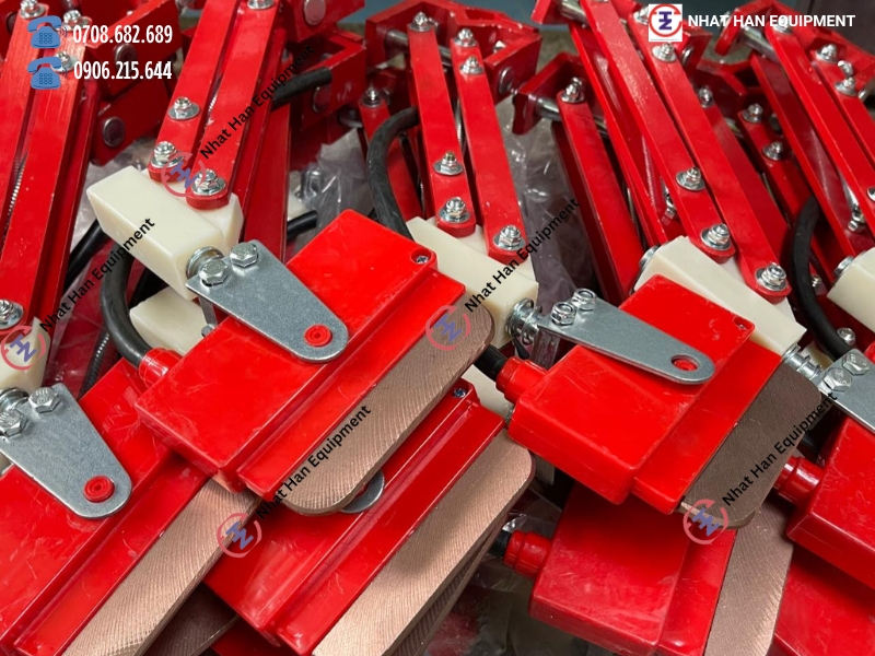 Chổi quét điện cầu trục 1P 500A